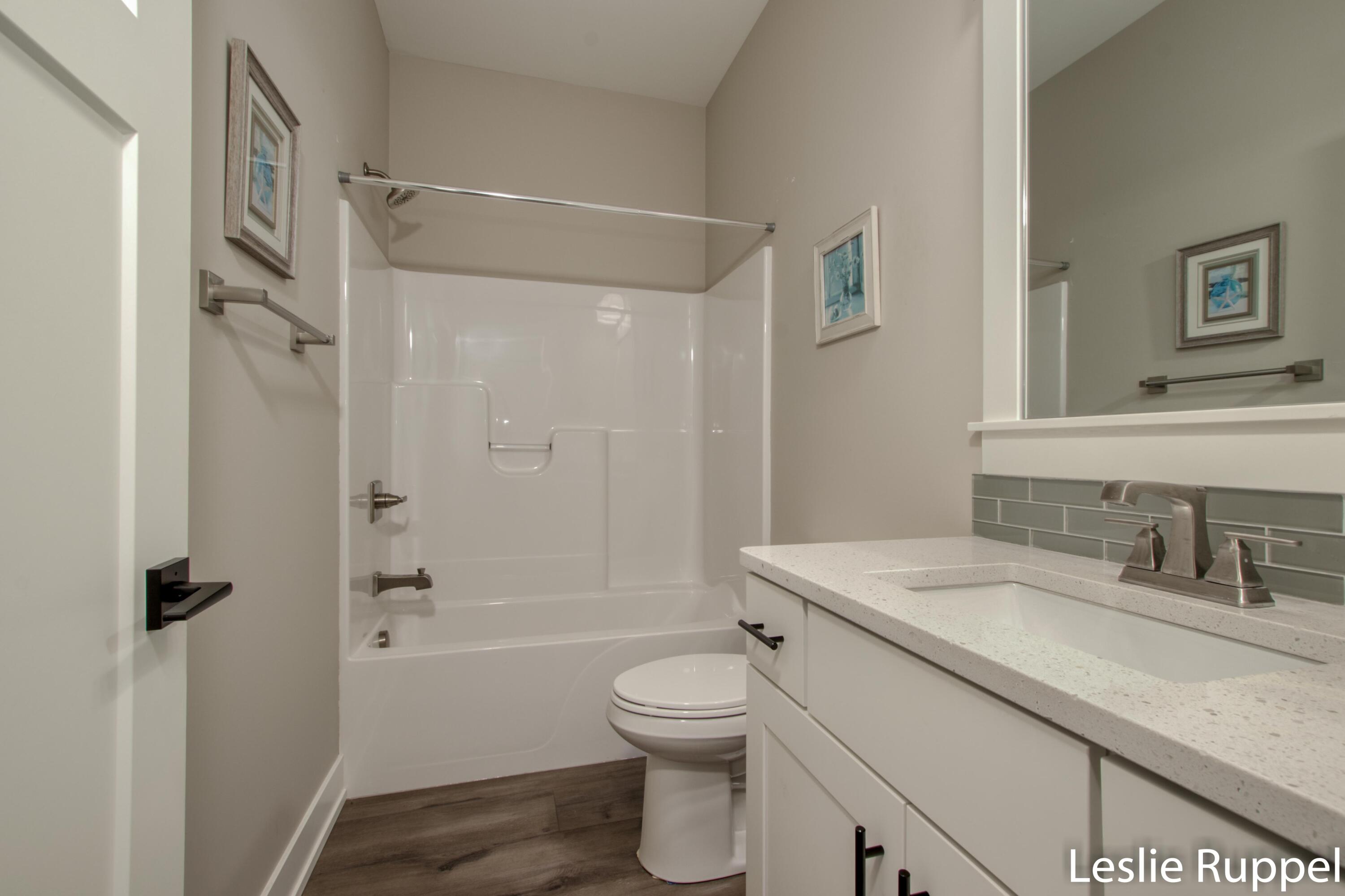 1520 Ctr Hl Road, Unit 2 Lowell, MI 49331 - Photo 25 of 32 Center Hill 1520-24