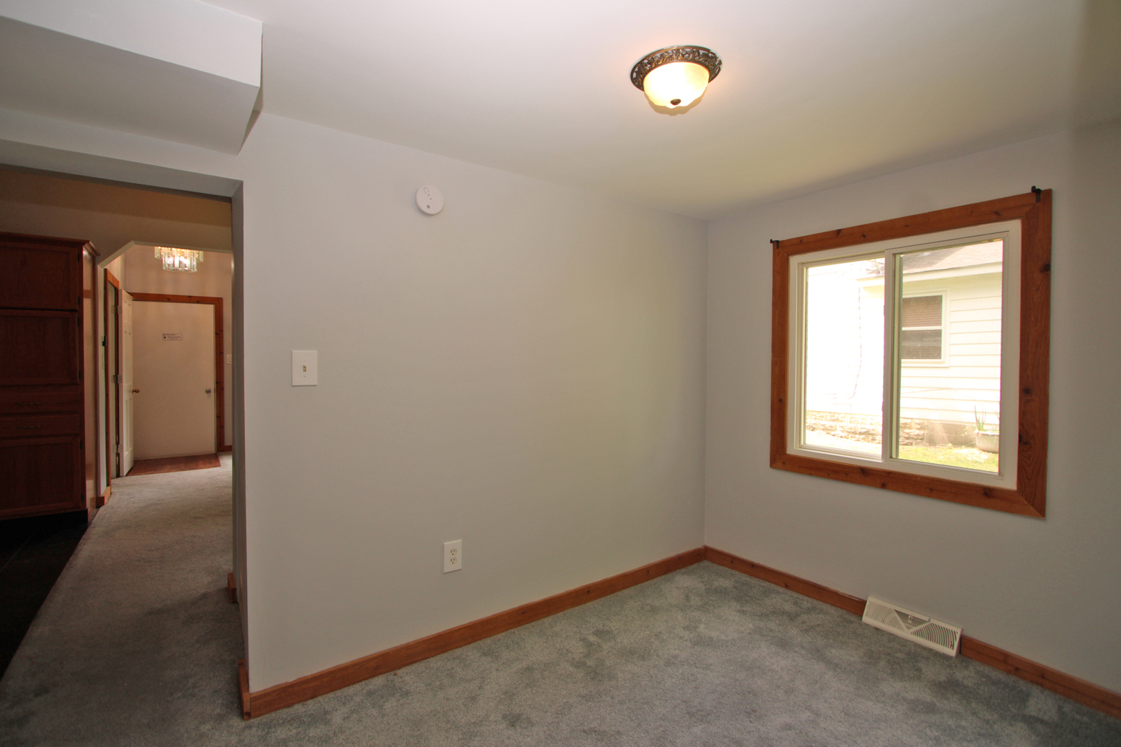338 East Lakeview Avenue Round Lake Beach, IL 60073 - Photo 26 of 35
