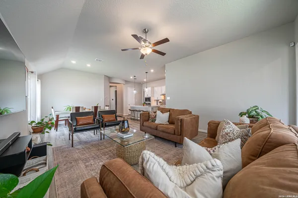 $2,500 | 324 Proctor Grove, Cibolo, TX 78108