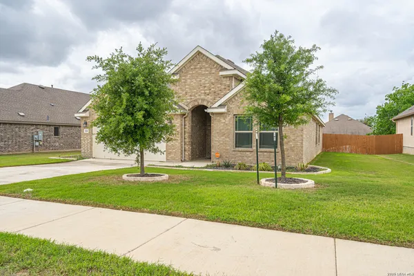 $2,500 | 324 Proctor Grove, Cibolo, TX 78108
