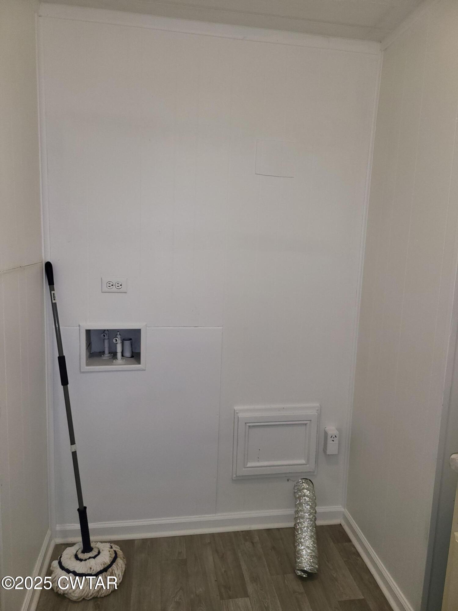 200 Cross Street Bolivar, TN 38008 - Photo 22 of 23 200 CROSS ST LAUNDRY RM