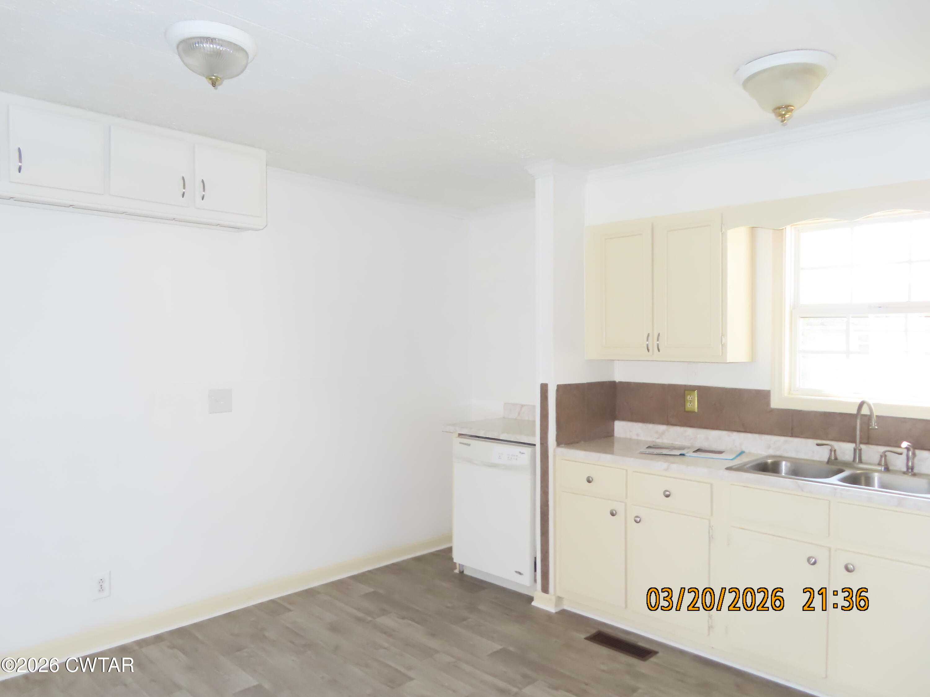 200 Cross Street Bolivar, TN 38008 - Photo 6 of 23 IMG_4852