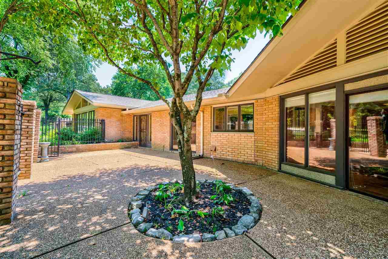5341 Rich Road Memphis, TN 38120 - Photo 2 of 25 Gallery Image 2