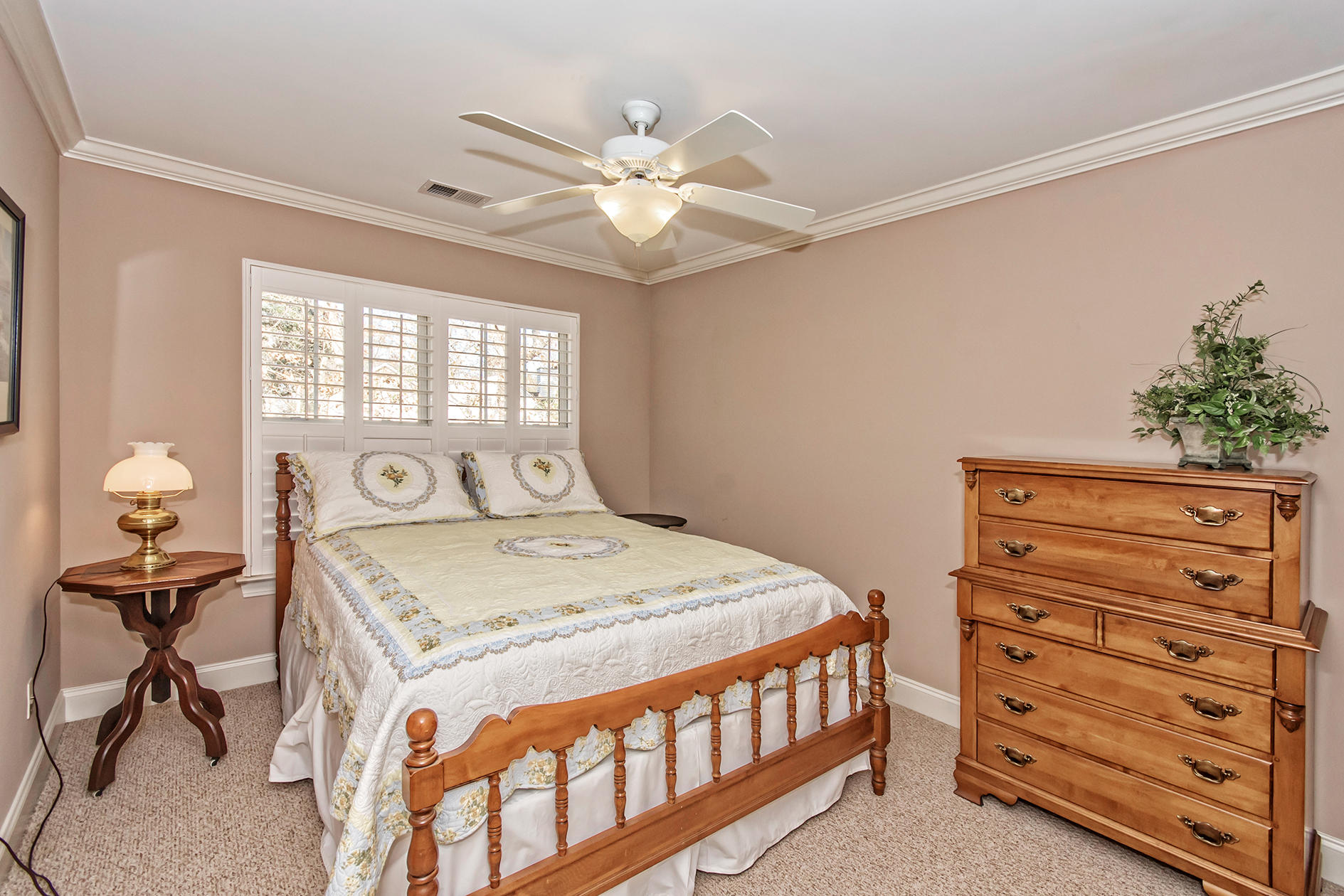 427 Springfield Road Mount Pleasant, SC 29464 - Photo 16 of 27 DSC_0978
