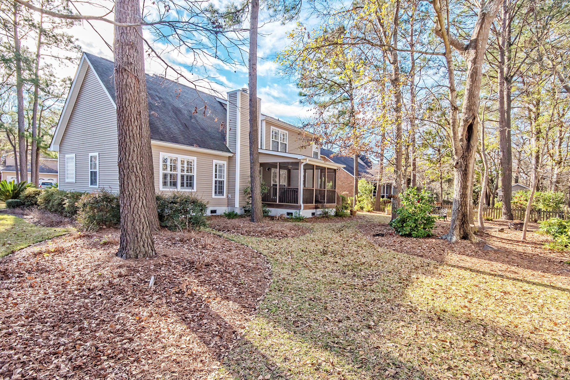 427 Springfield Road Mount Pleasant, SC 29464 - Photo 18 of 27 DSC_0945
