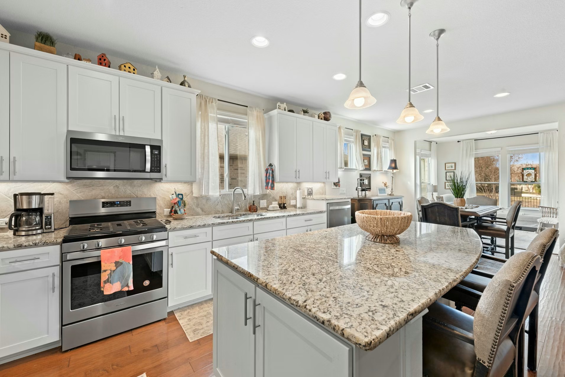 704 Archer Lane Georgetown, TX 78633 - Photo 14 of 28