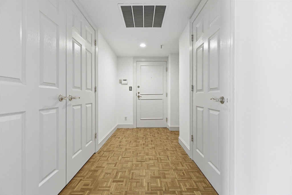 416 Commonwealth Avenue, Unit 312 Boston, MA 02215 - Photo 12 of 24 a view of a hallway