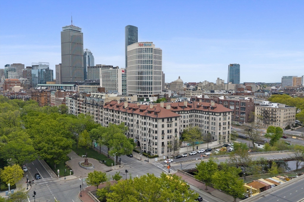 416 Commonwealth Avenue, Unit 312 Boston, MA 02215 - Photo 5 of 24 a city view with tall buildings