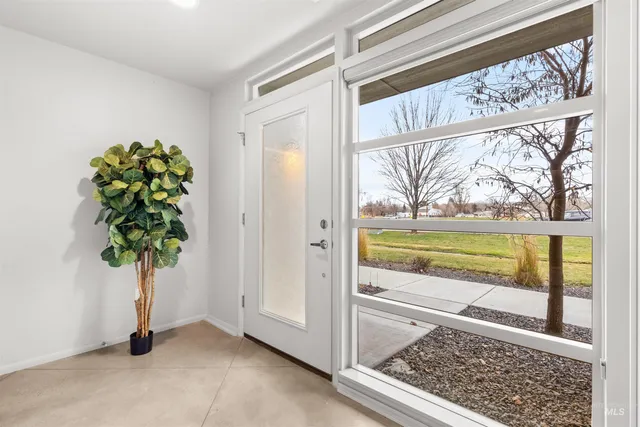 $539,900 | 10263 West Carlton Bay Drive, Garden City, ID 83714