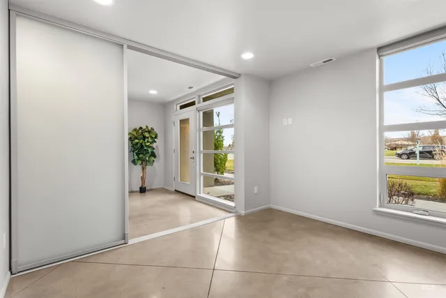 $539,900 | 10263 West Carlton Bay Drive, Garden City, ID 83714