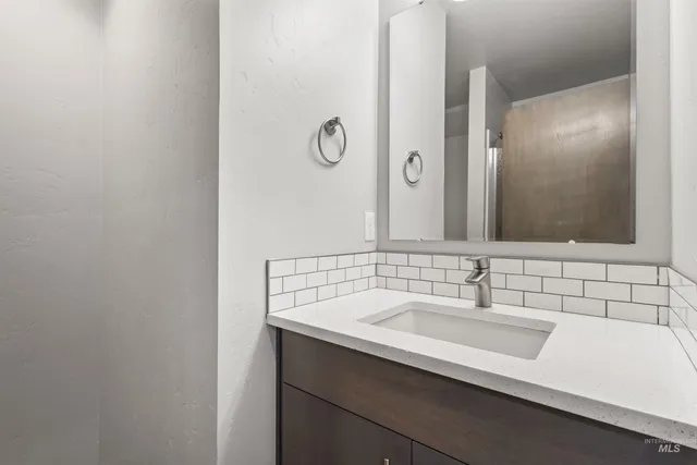 $539,900 | 10263 West Carlton Bay Drive, Garden City, ID 83714