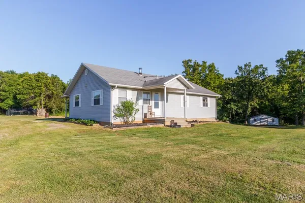 $359,900 | 34116 Olathe Drive, Eldridge, MO 65463