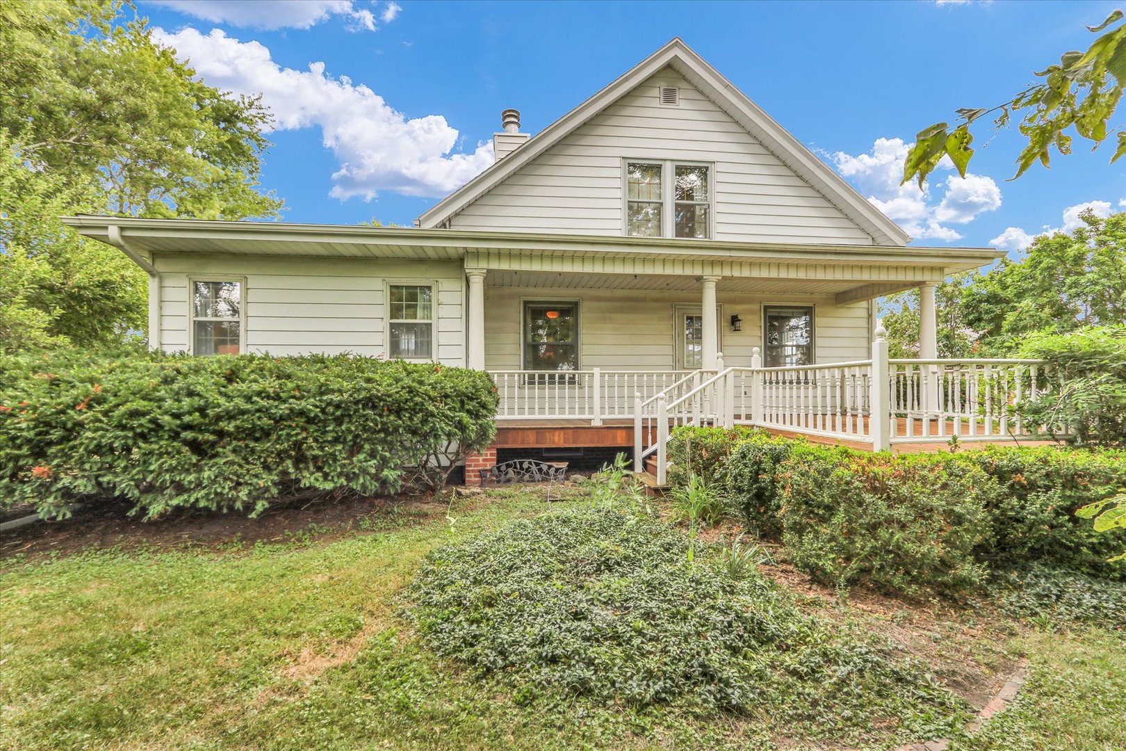 1310 North Rising Road Champaign, IL 61822 - Photo 4 of 45 Gallery Image 4