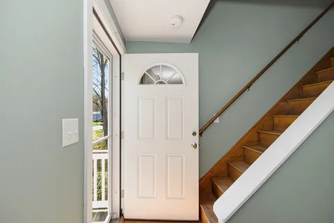 $699,900 | 10 Tercentennial Drive, Billerica, MA 01821