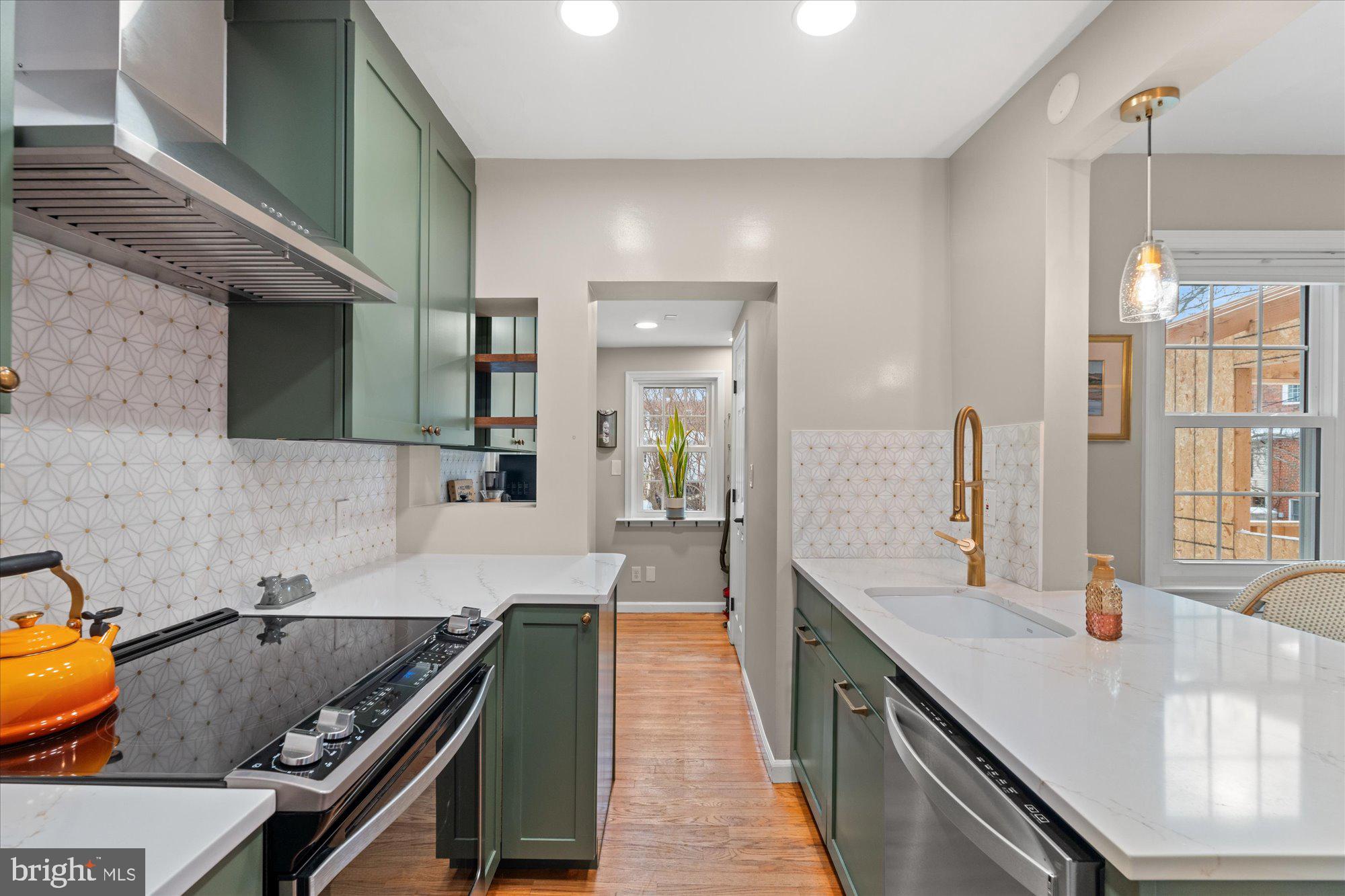 7 East Maple Street Alexandria, VA 22301 - Photo 11 of 37