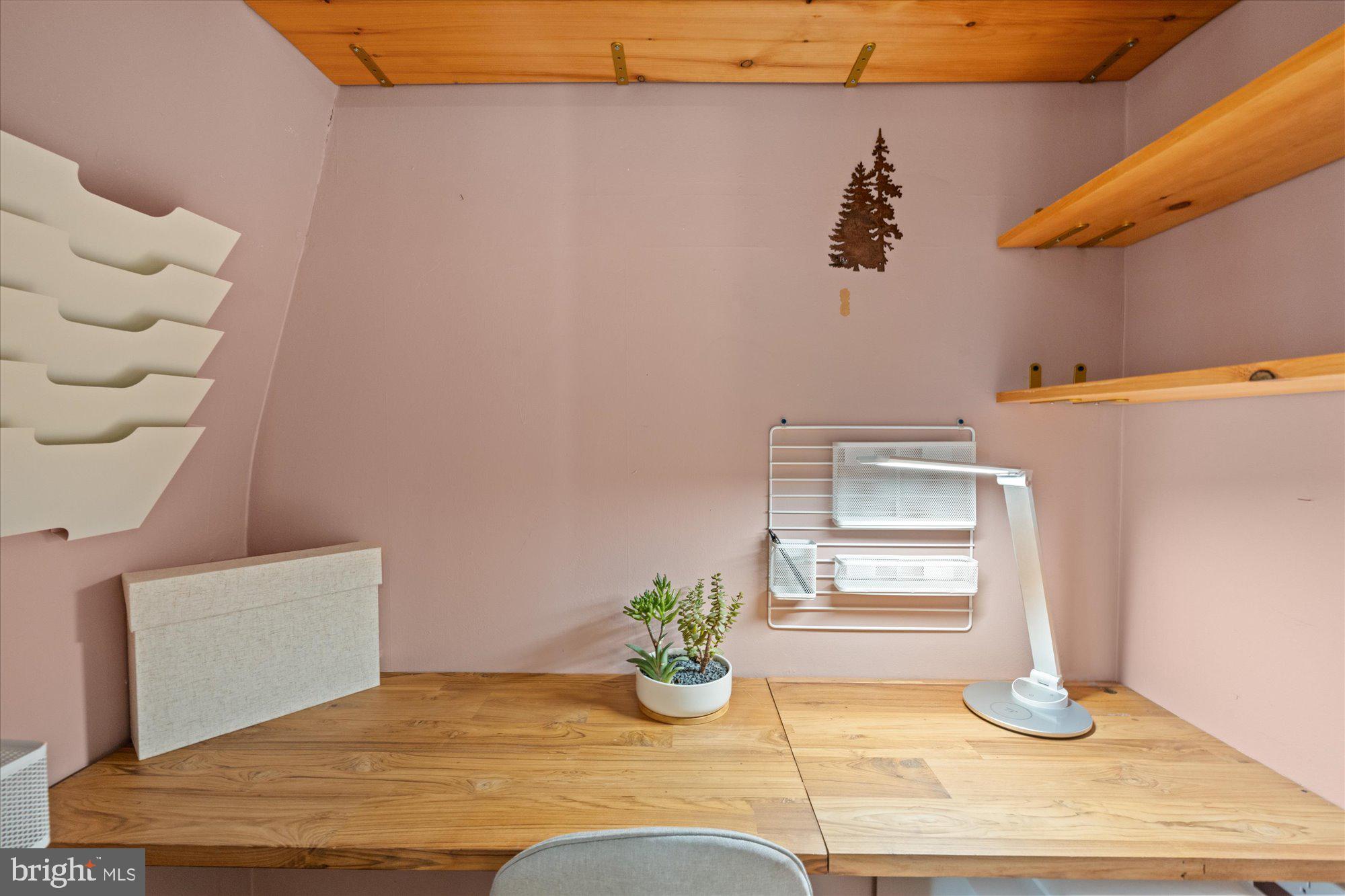 7 East Maple Street Alexandria, VA 22301 - Photo 14 of 37