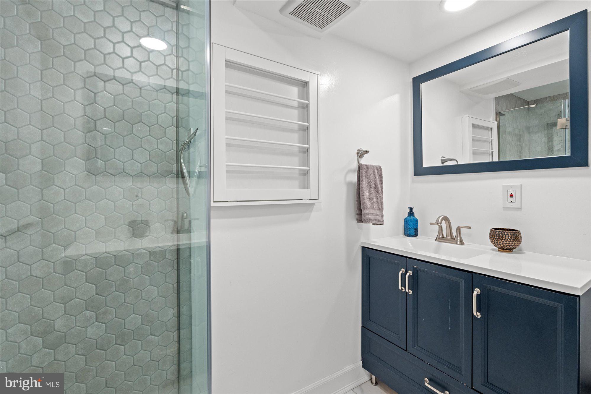 7 East Maple Street Alexandria, VA 22301 - Photo 23 of 37