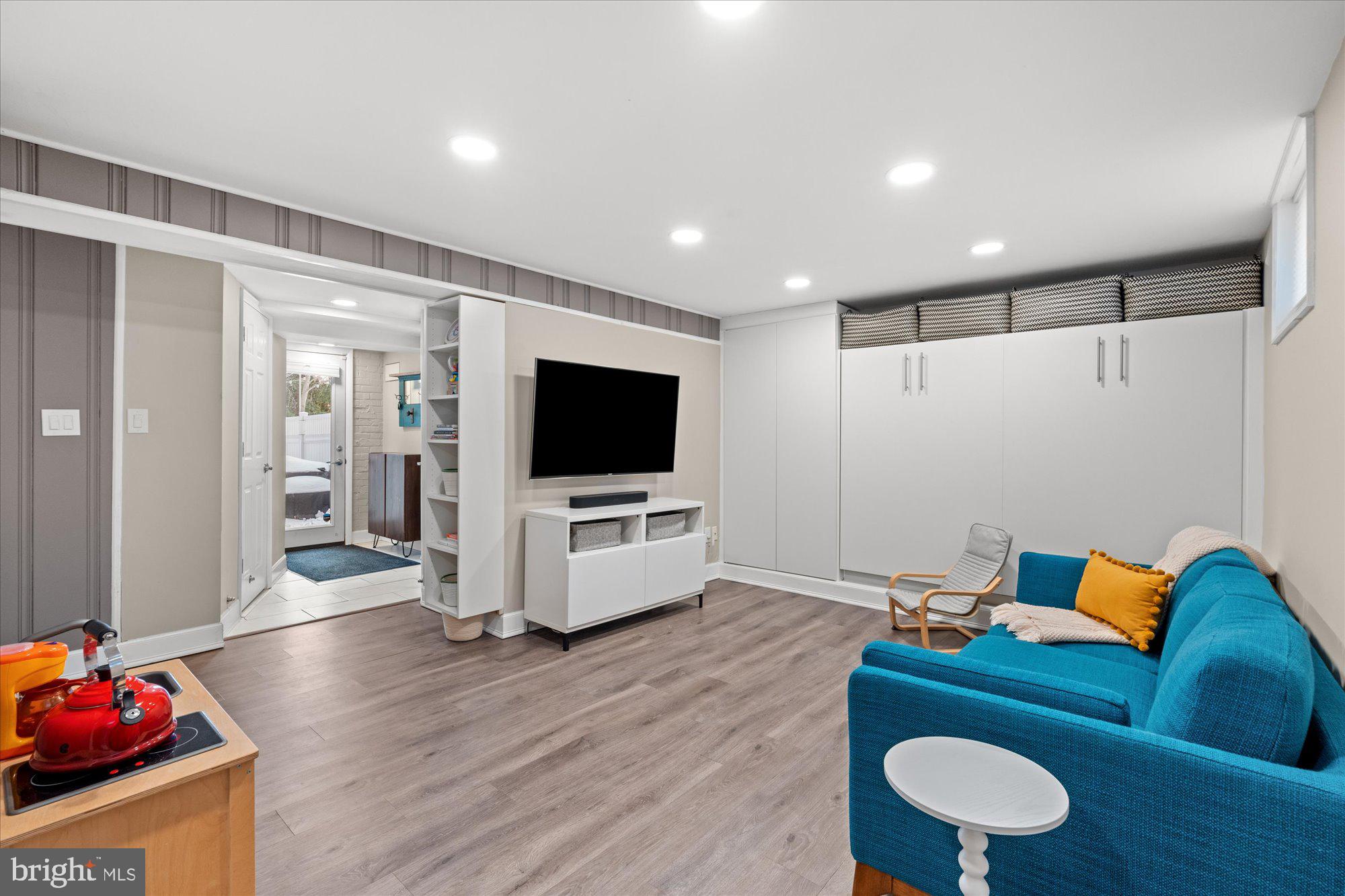 7 East Maple Street Alexandria, VA 22301 - Photo 26 of 37