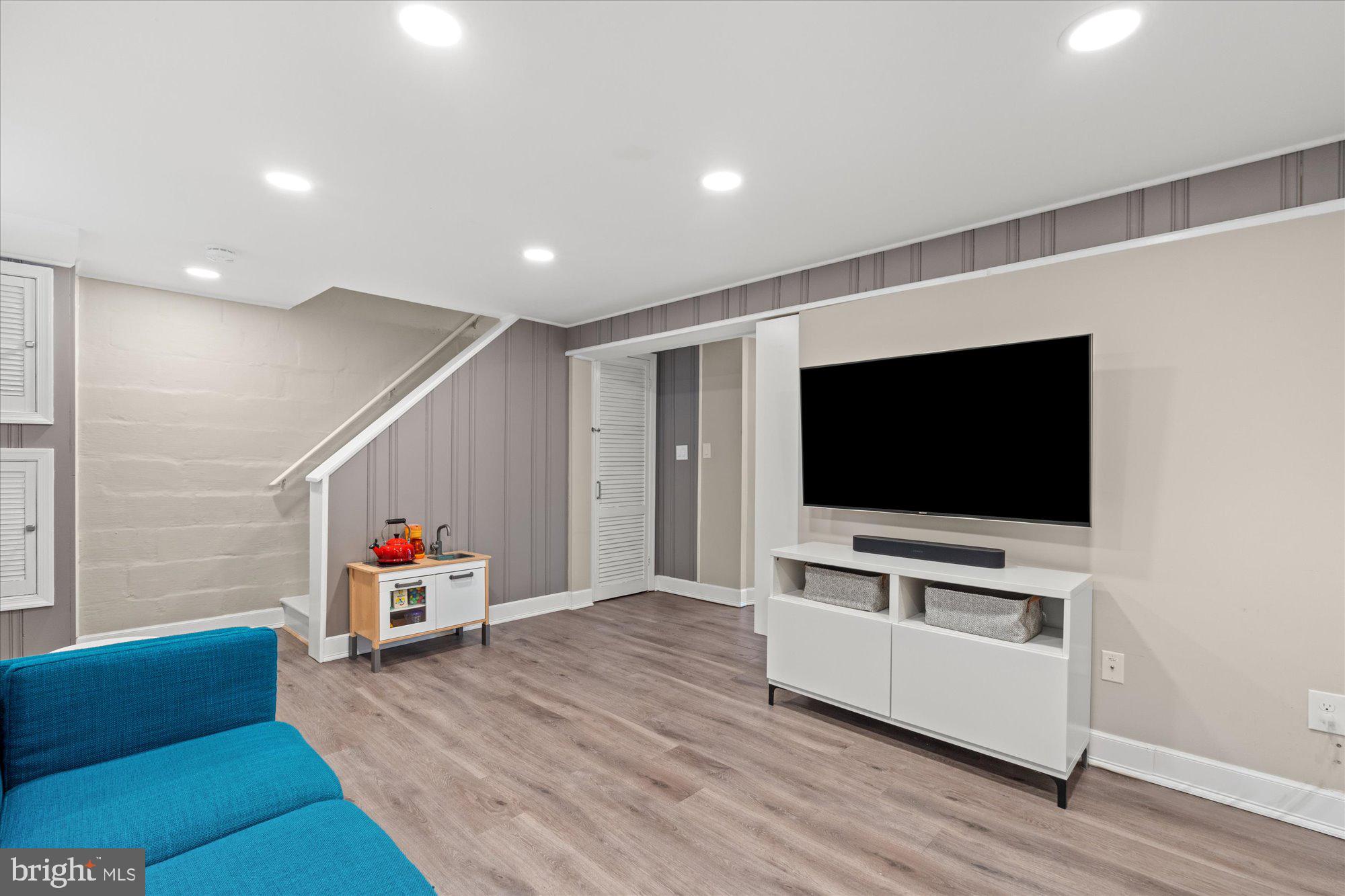 7 East Maple Street Alexandria, VA 22301 - Photo 27 of 37