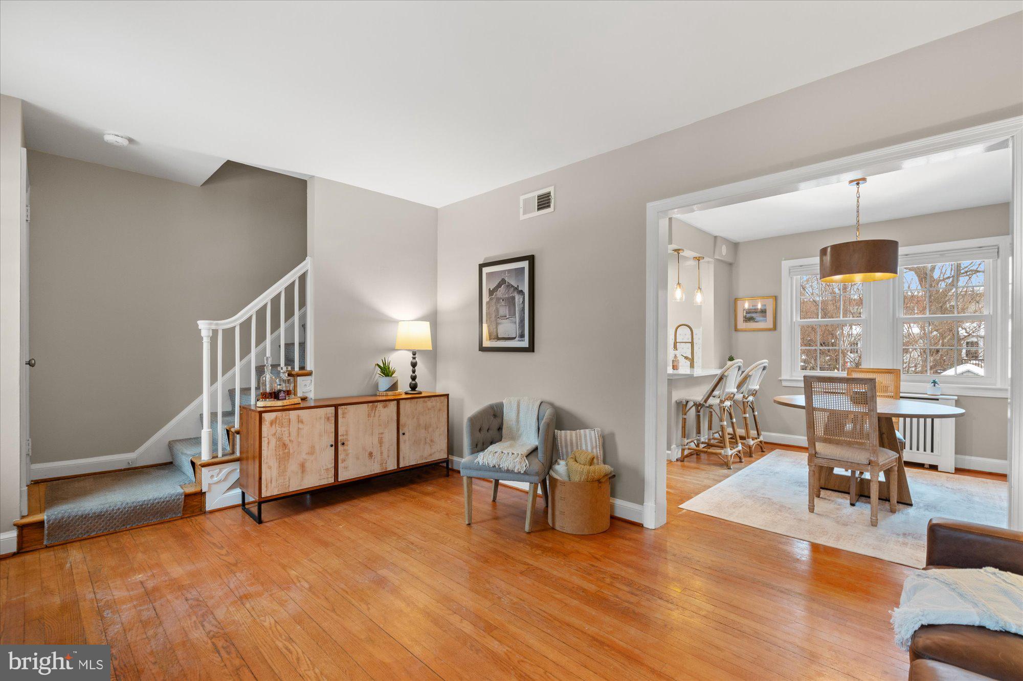 7 East Maple Street Alexandria, VA 22301 - Photo 6 of 37