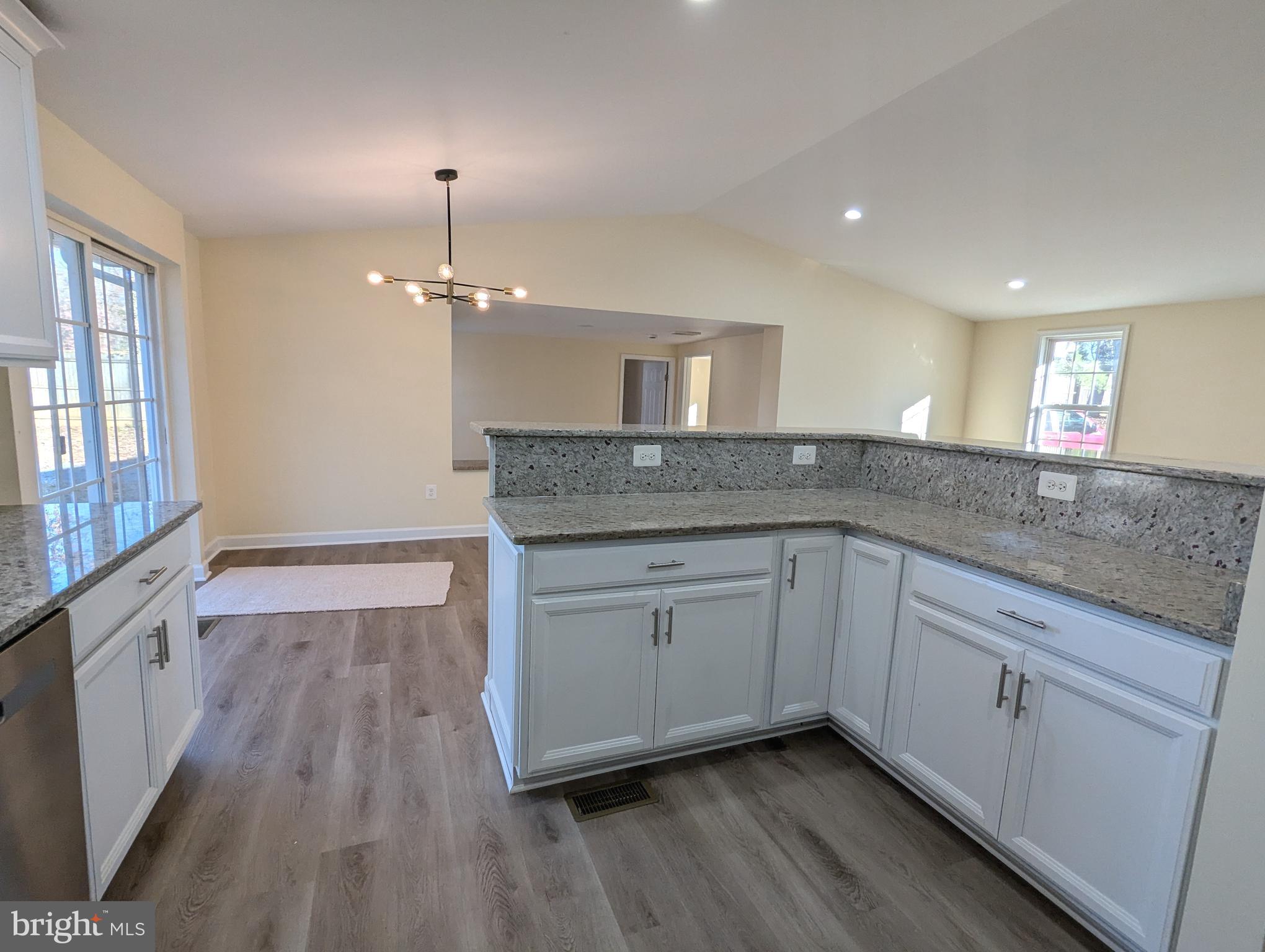 8174 Snowfall Drive Manassas, VA 20112 - Photo 11 of 41