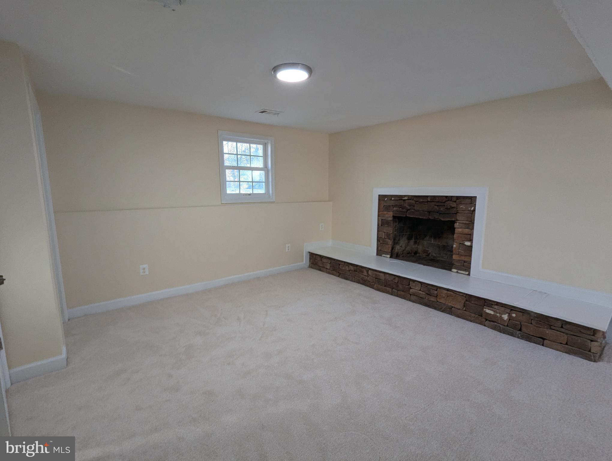 8174 Snowfall Drive Manassas, VA 20112 - Photo 27 of 41