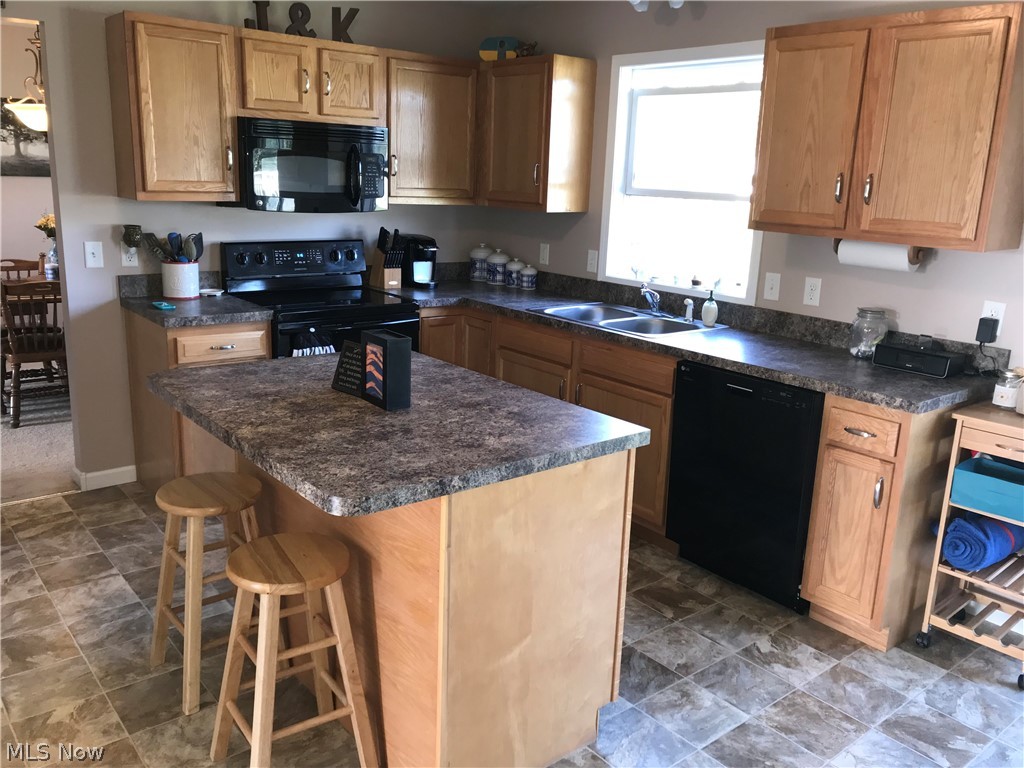 3263 Eastport Road Southeast Dennison, OH 44621 - Photo 8 of 14