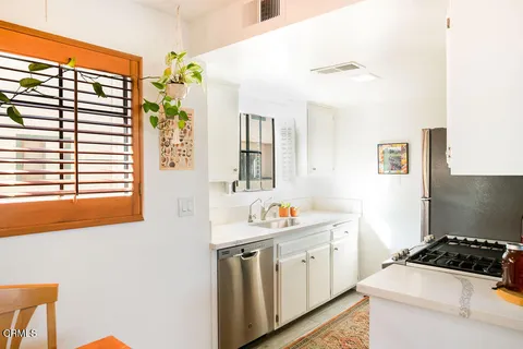 $599,000 | 170 North Sierra Bonita Avenue, Unit 5, Pasadena, CA 91106