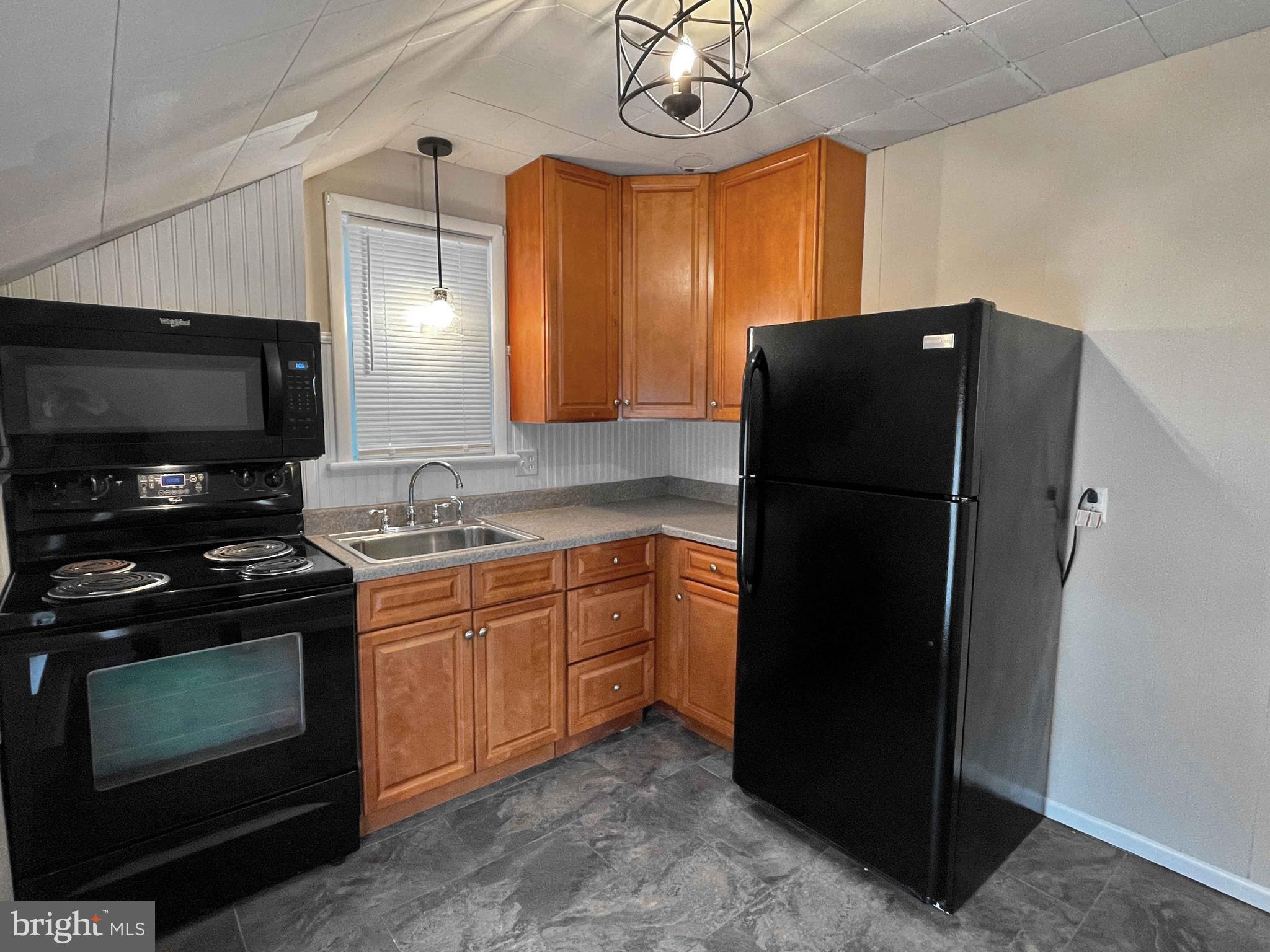 3553 Maple Street Harrisburg, PA 17109 - Photo 4 of 8