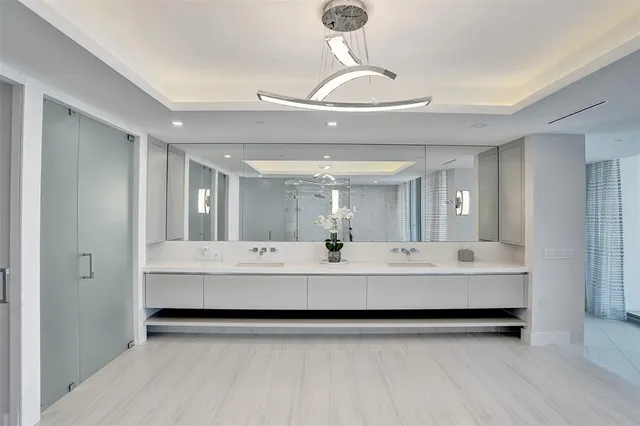 $60,000 | 701 North Fort Lauderdale Beach Boulevard, Unit PH1801, Fort Lauderdale, FL 33304