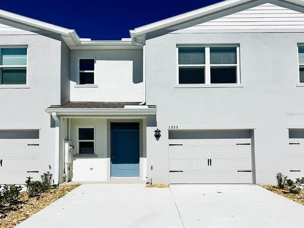 a view of the entryway of the house