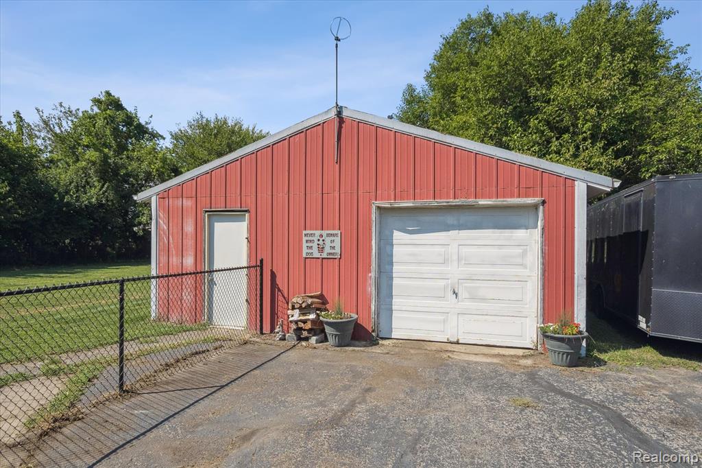 990 East Temperance Road Temperance, MI 48182 - Photo 48 of 65