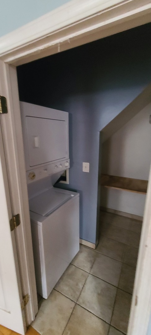 1340 West 18th Place, Unit 1C Chicago, IL 60608 - Photo 8 of 9