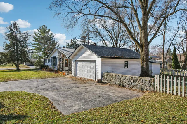 $374,500 | 223 South Sherman Street, Eagle, WI 53119