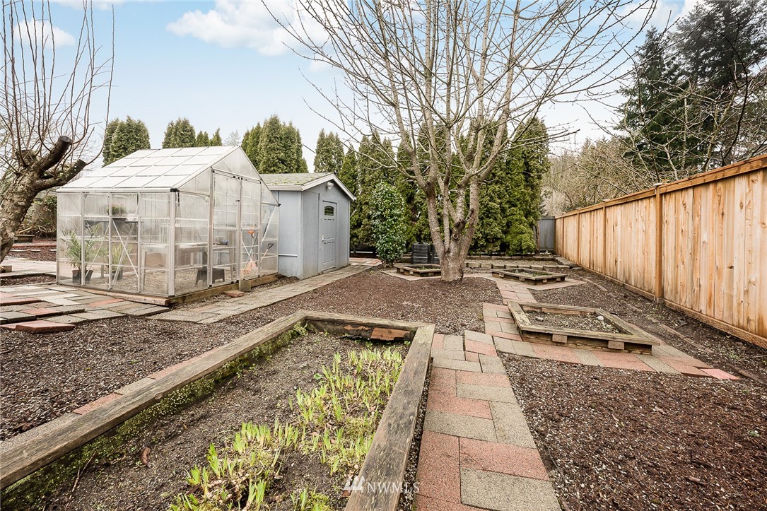 11918 Northeast 159th Street Bothell, WA 98011 - Photo 26 of 30 Gallery Image 26