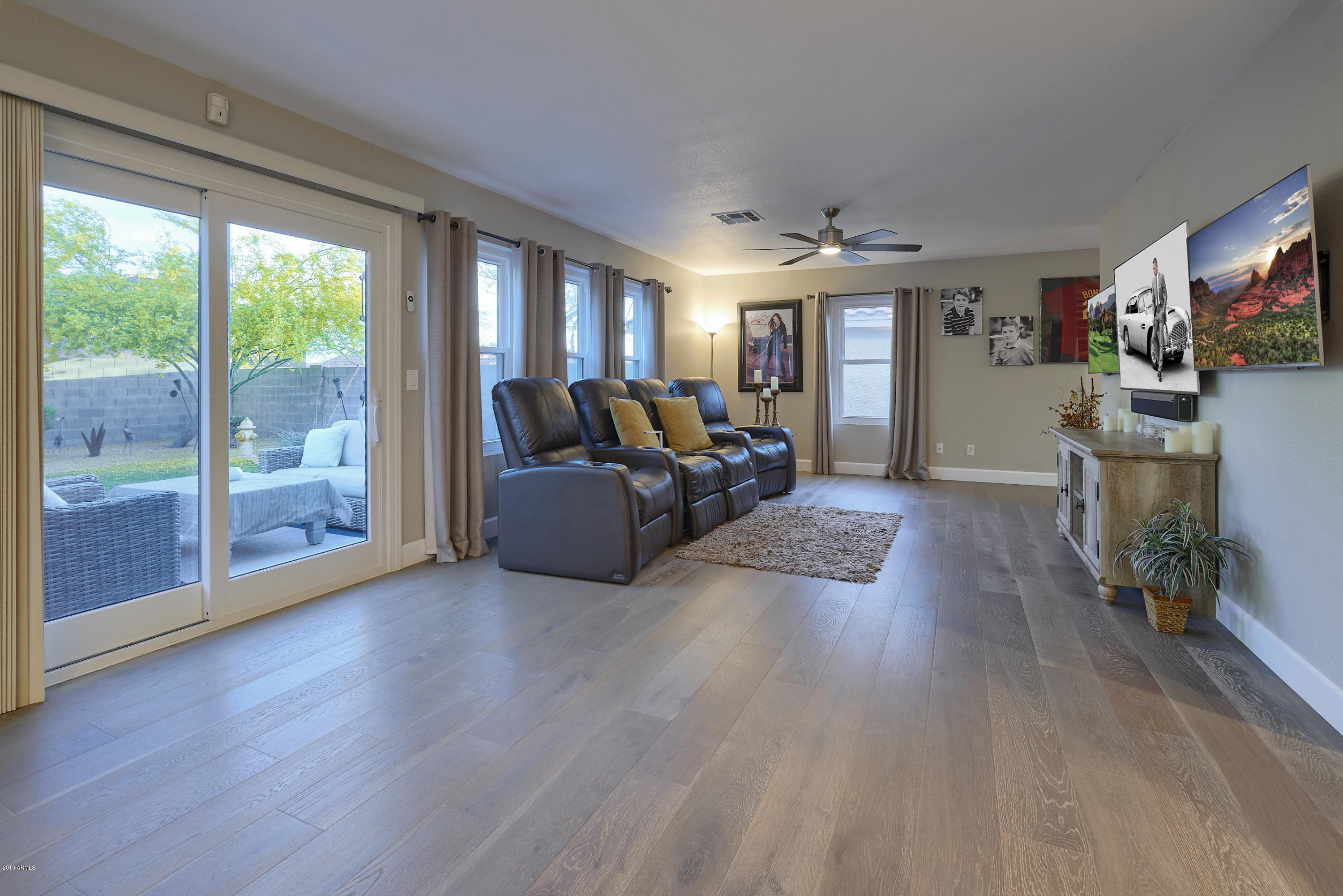 5125 East Peak View Road Cave Creek, AZ 85331 - Photo 12 of 31 Family room
