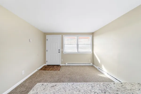 $700 | 431 North 1st Street, Clarksville, TN 37040