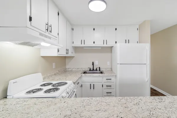 $700 | 431 North 1st Street, Clarksville, TN 37040