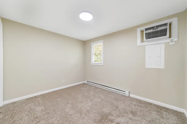 $700 | 431 North 1st Street, Clarksville, TN 37040