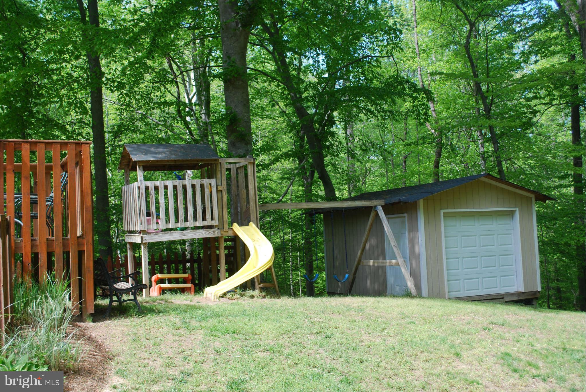 441 Rachaels Way Prince Frederick, MD 20678 - Photo 8 of 30 a view of outdoor space with garden and deck