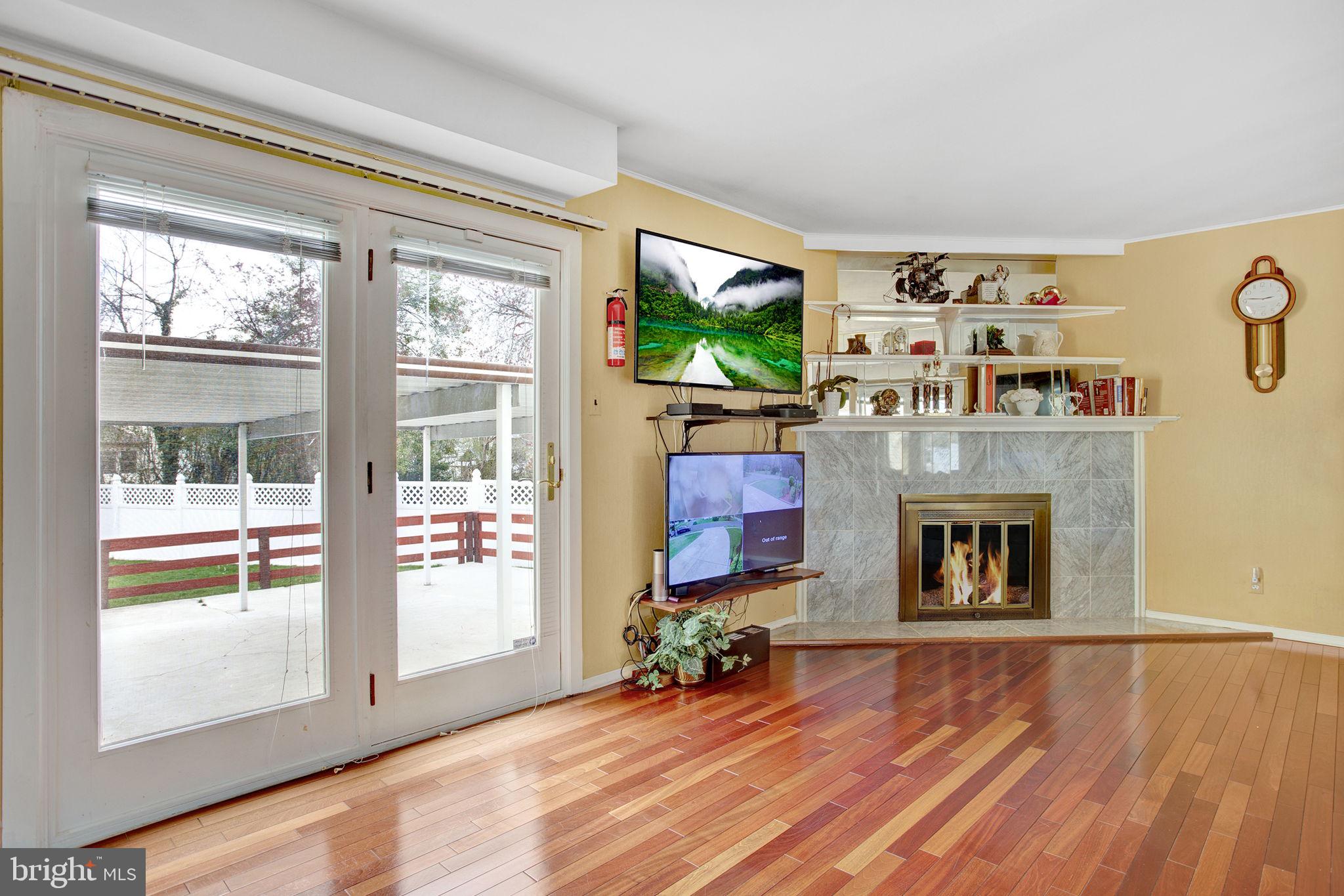 100 Hooton Road Mount Laurel, NJ 08054 - Photo 8 of 25 Family Room