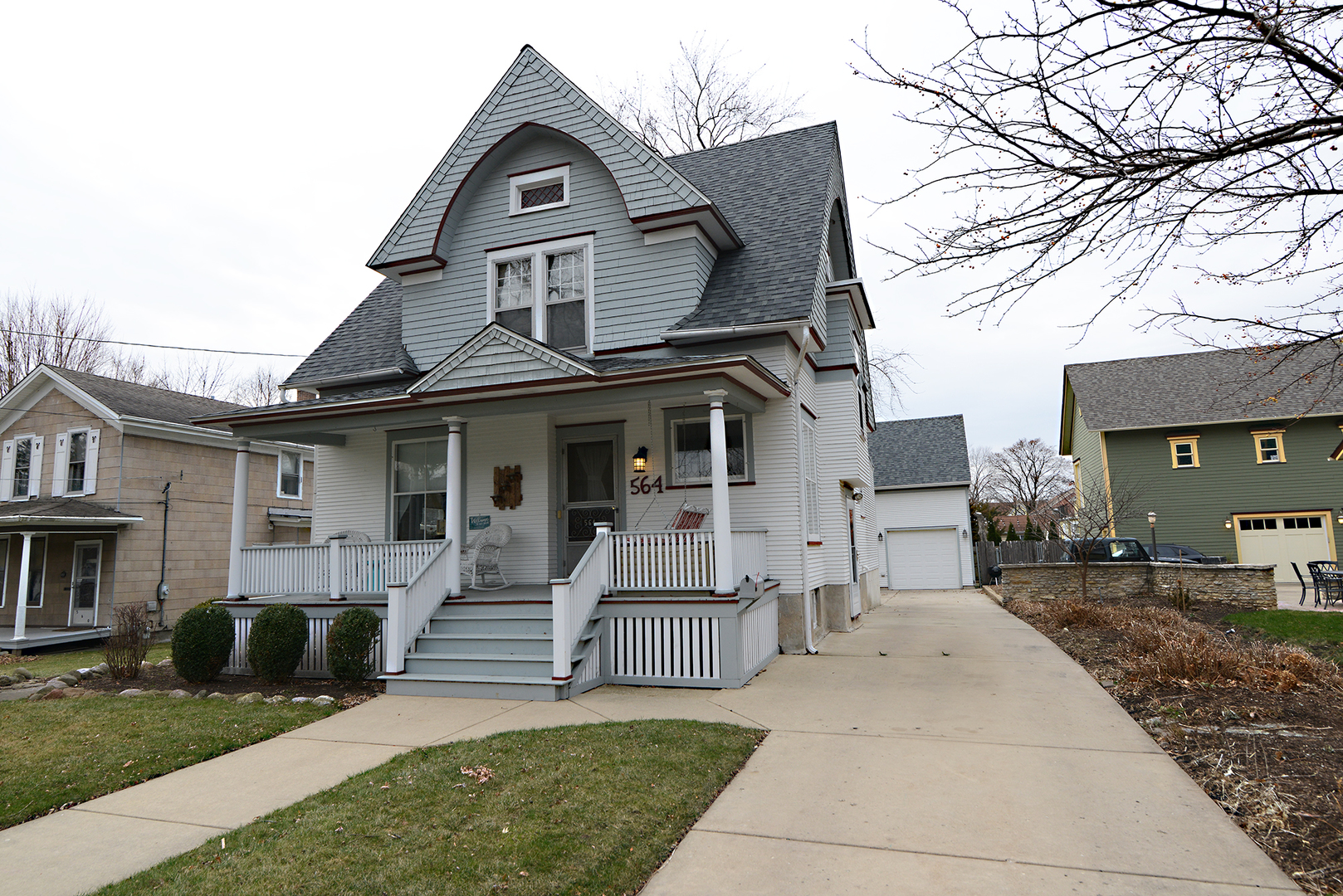 564 North Spring Street Elgin, IL 60120 - Photo 2 of 27 a front view of a house with a yard