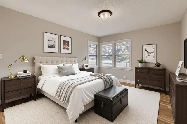 $270,000 | 2293 7th Avenue East, North St. Paul, MN 55109