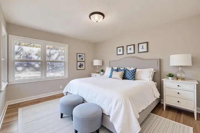 $270,000 | 2293 7th Avenue East, North St. Paul, MN 55109