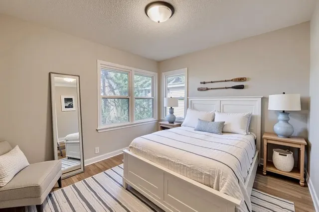 $270,000 | 2293 7th Avenue East, North St. Paul, MN 55109