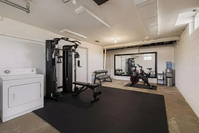 $270,000 | 2293 7th Avenue East, North St. Paul, MN 55109