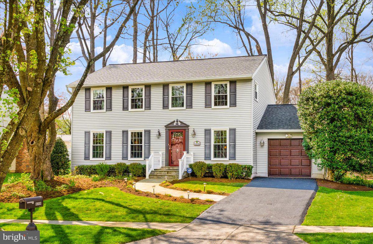 8208 Langport Terrace, Gaithersburg, MD 20877 Compass