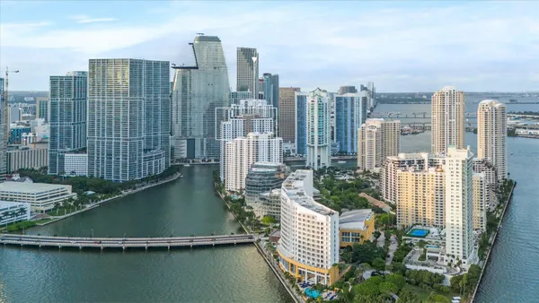 $3,485 | 801 Brickell Key Boulevard, Unit 2805, Miami, FL 33131