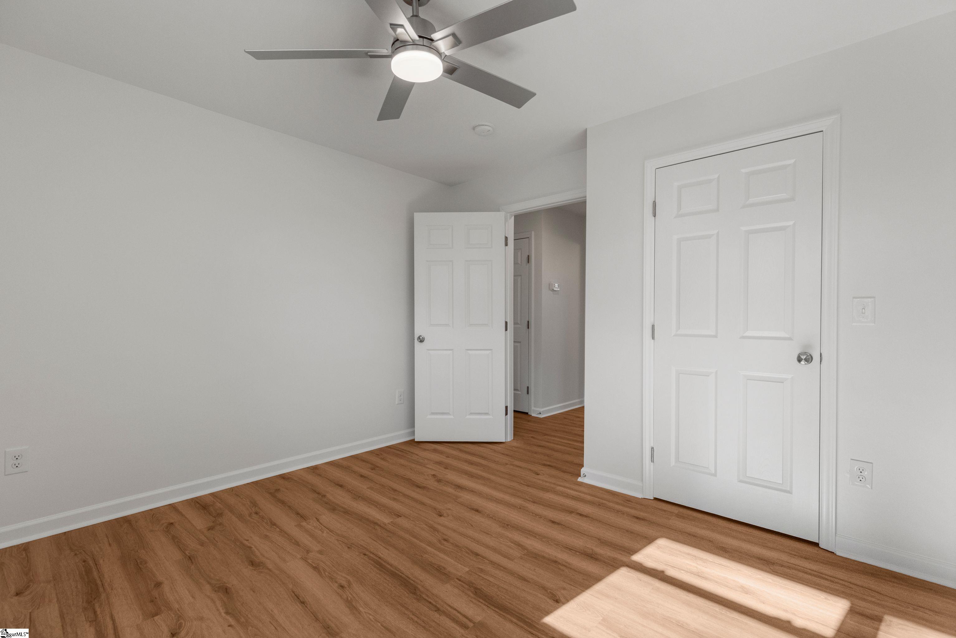 805 East Florida Street Clinton, SC 29325 - Photo 18 of 42