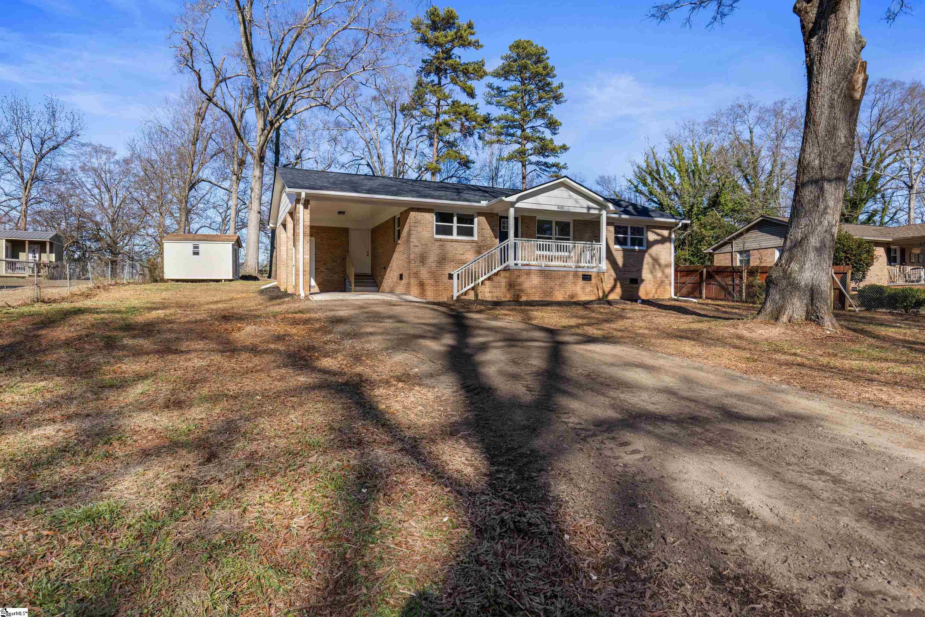 805 East Florida Street Clinton, SC 29325 - Photo 21 of 42